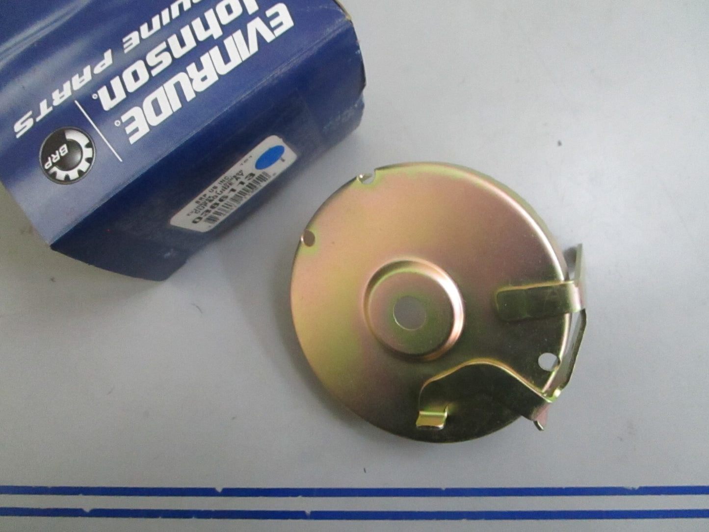 *NEW OEM* 0820 OMC Johnson Evinrude Cup & Guide Ay 386113 0386113