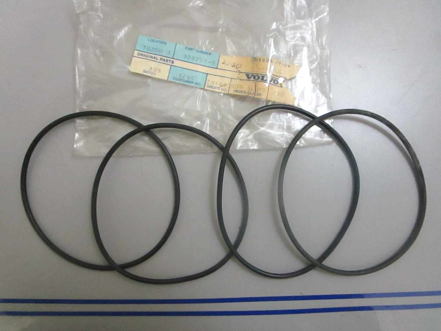 *NEW OEM* (LOT OF 4) 0810 Volvo Penta O-Ring 925257