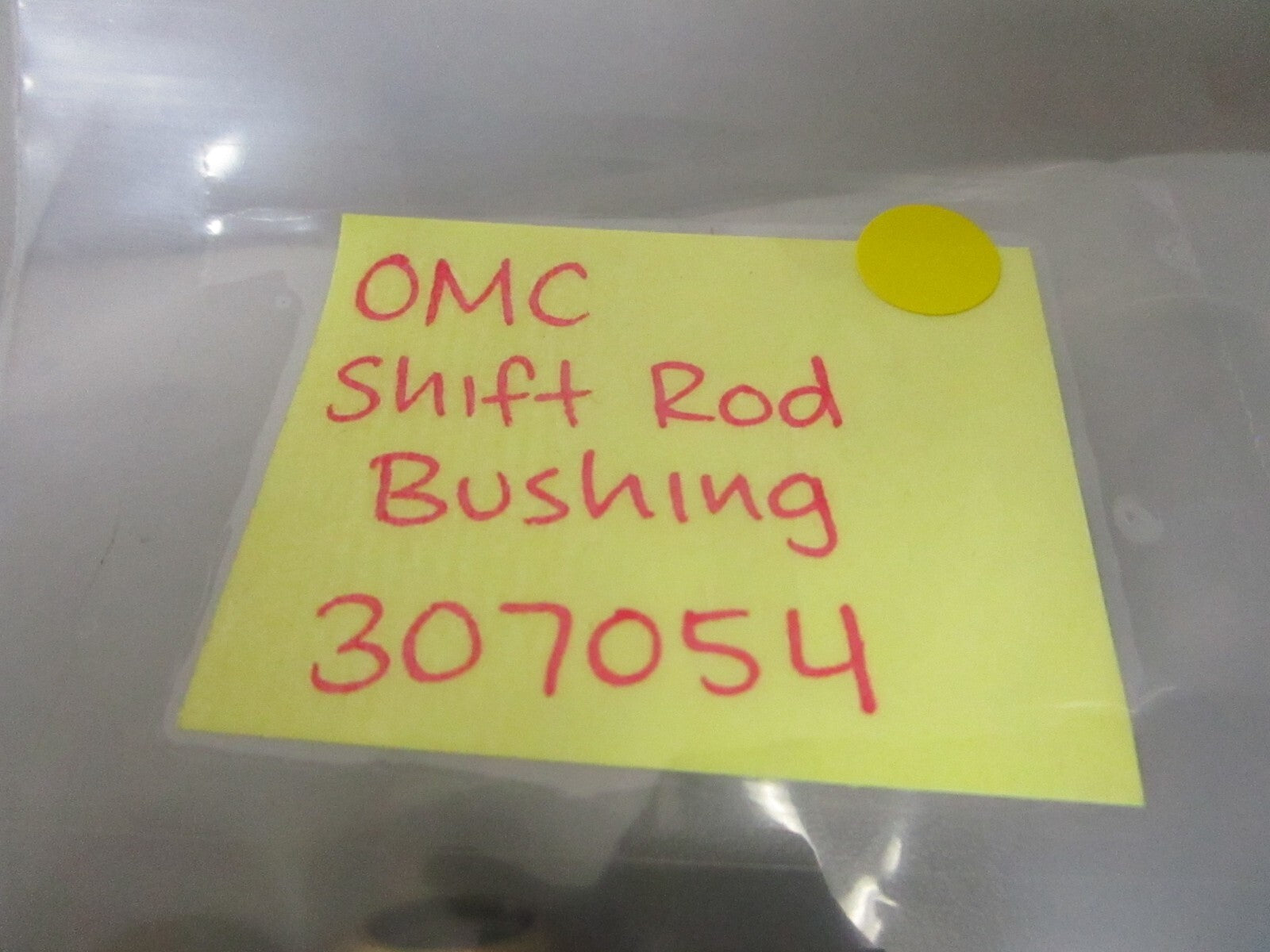 *NEW OEM* (LOT OF 3) 0810 OMC Johnson Evinrude Shift Rod Bushing 307054 0307054