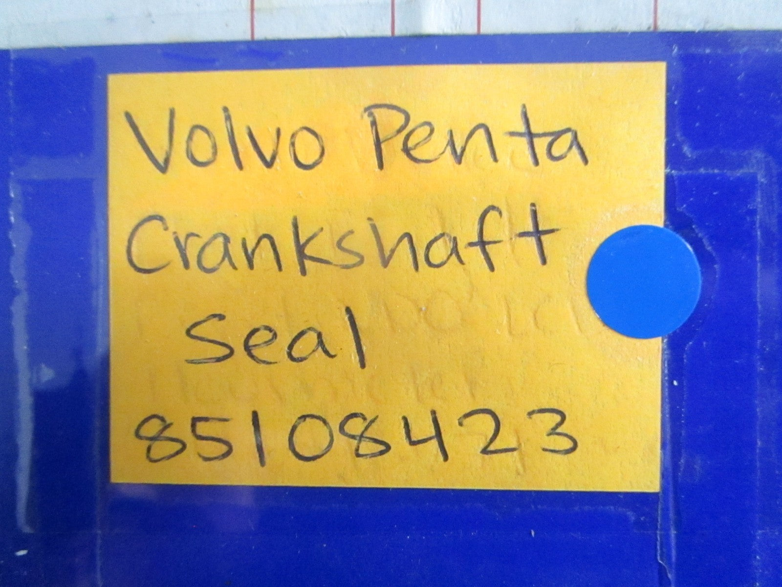 NEW OEM 85108423 Volvo Penta Crankshaft Seal 0820