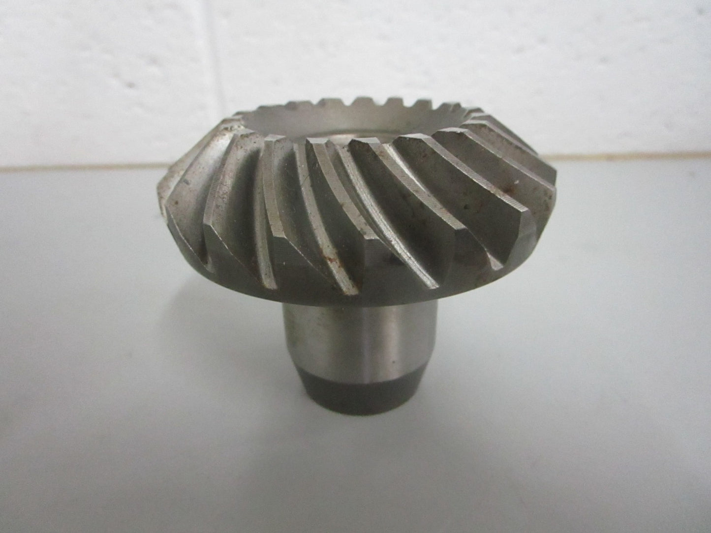 *NEW OEM* 0820 Mercury Quicksilver 19T Gear 821824