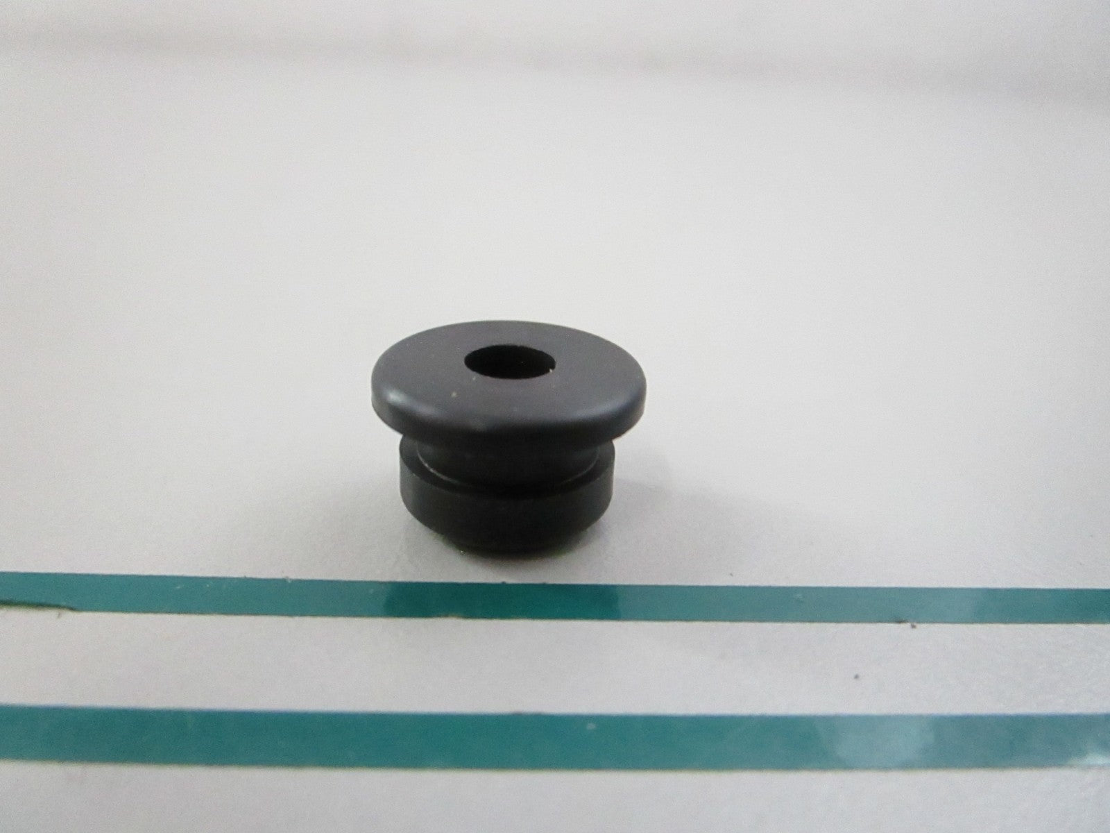 NEW OEM 369-66043-1 369660431 Tohatsu Grommet 0810
