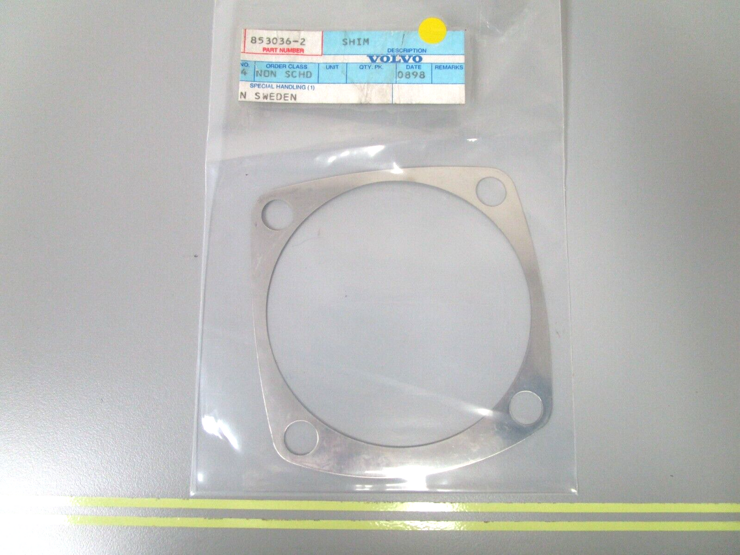 *NEW OEM* 0750 Volvo Penta SHIM 853036-2