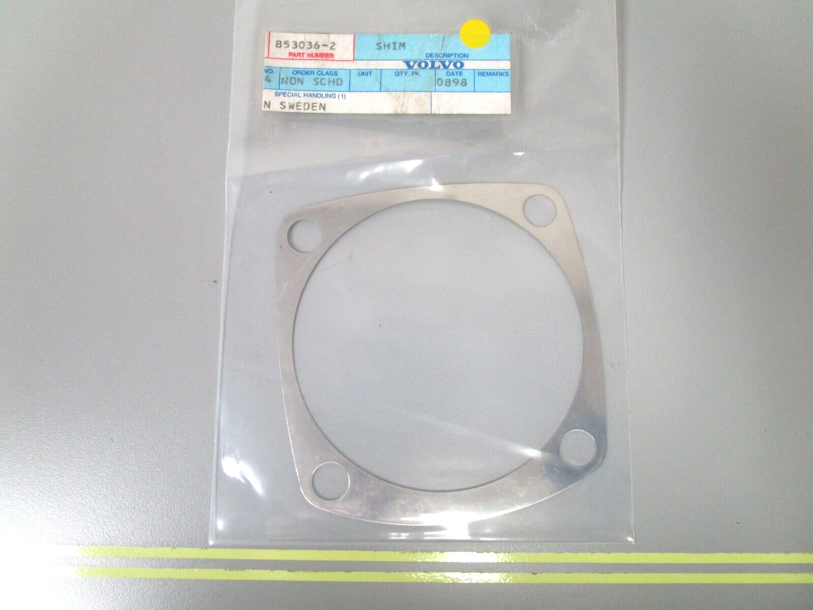 *NEW OEM* 0750 Volvo Penta SHIM 853036-2
