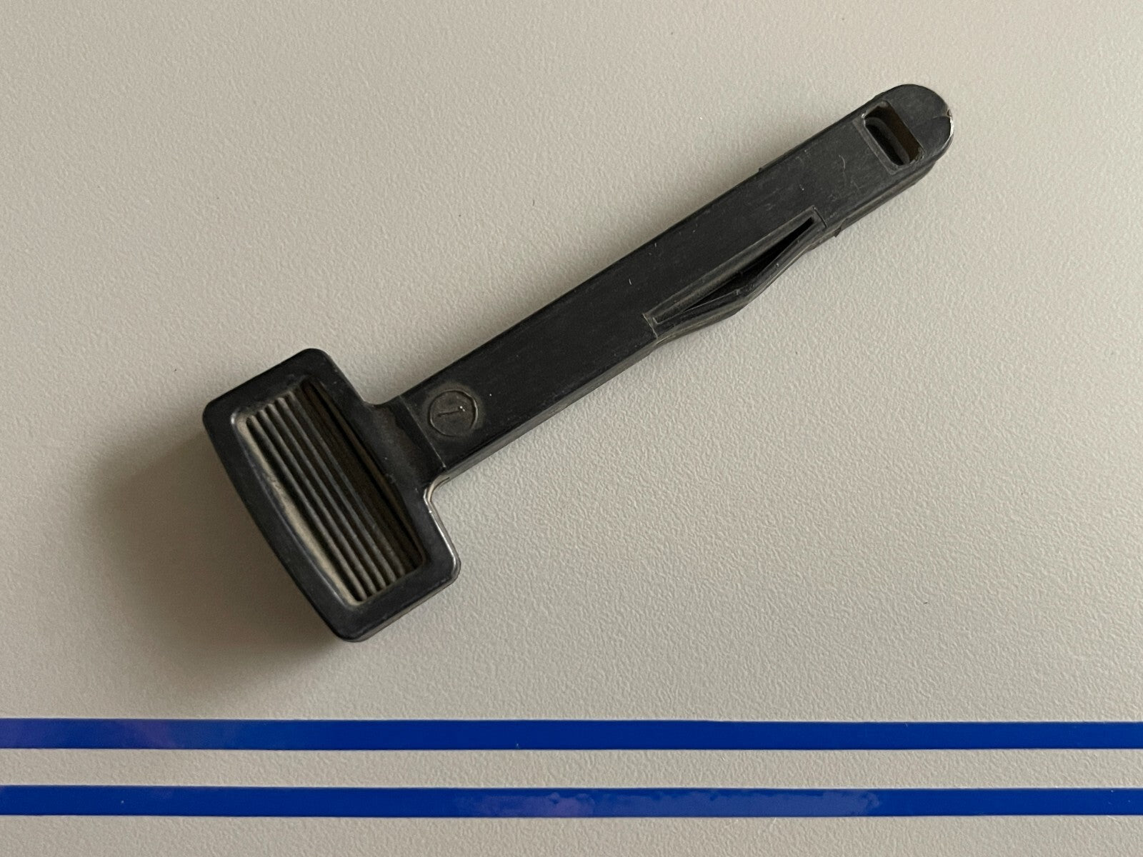 *NEW OEM* 0720 OMC Johnson Evinrude Choke Lever Knob 394272 325302