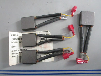 NEW OEM 520399819 Yale 4 Brush Set 0820