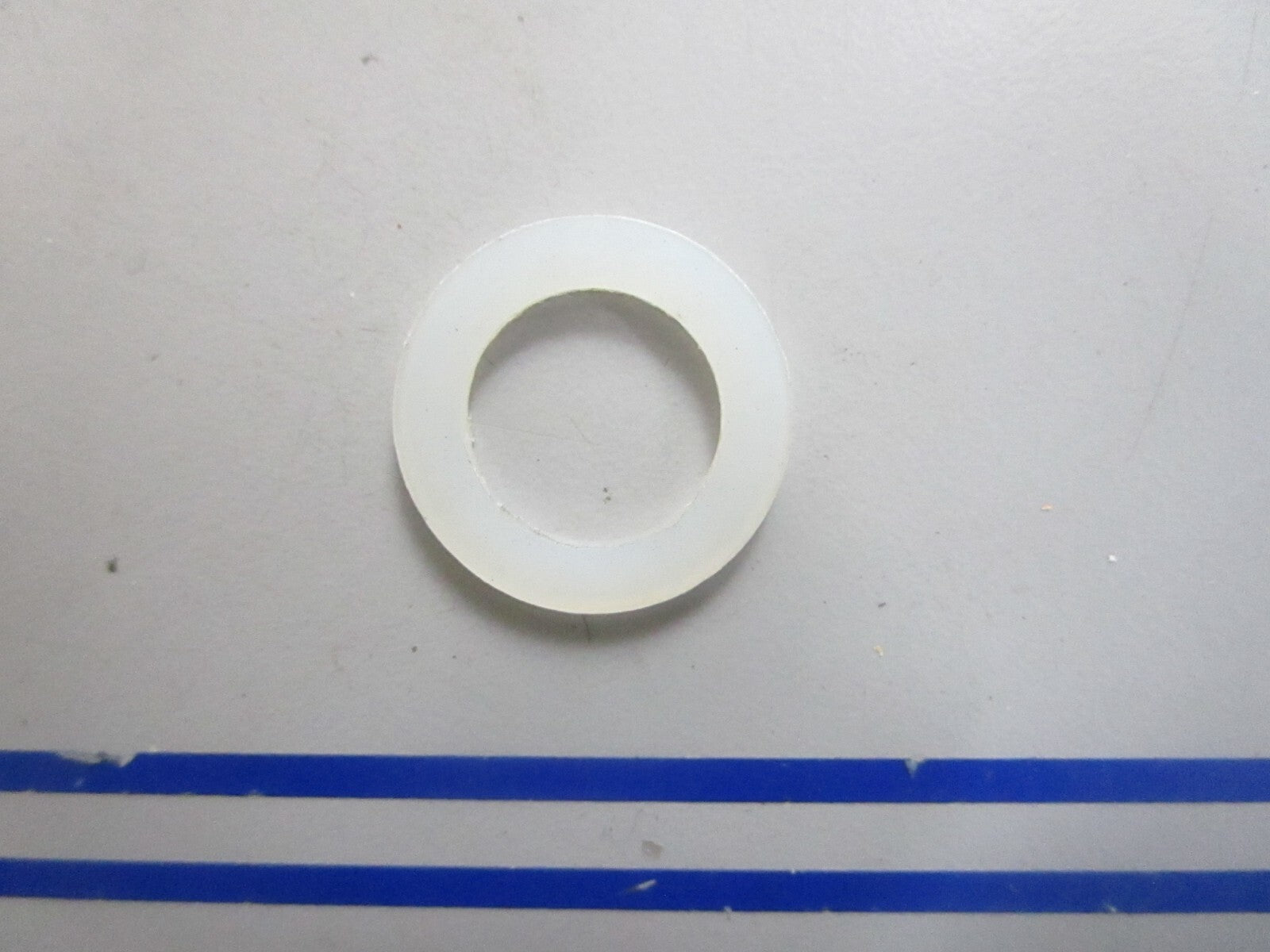 *NEW OEM* 0810 Volvo Penta Gasket 841953