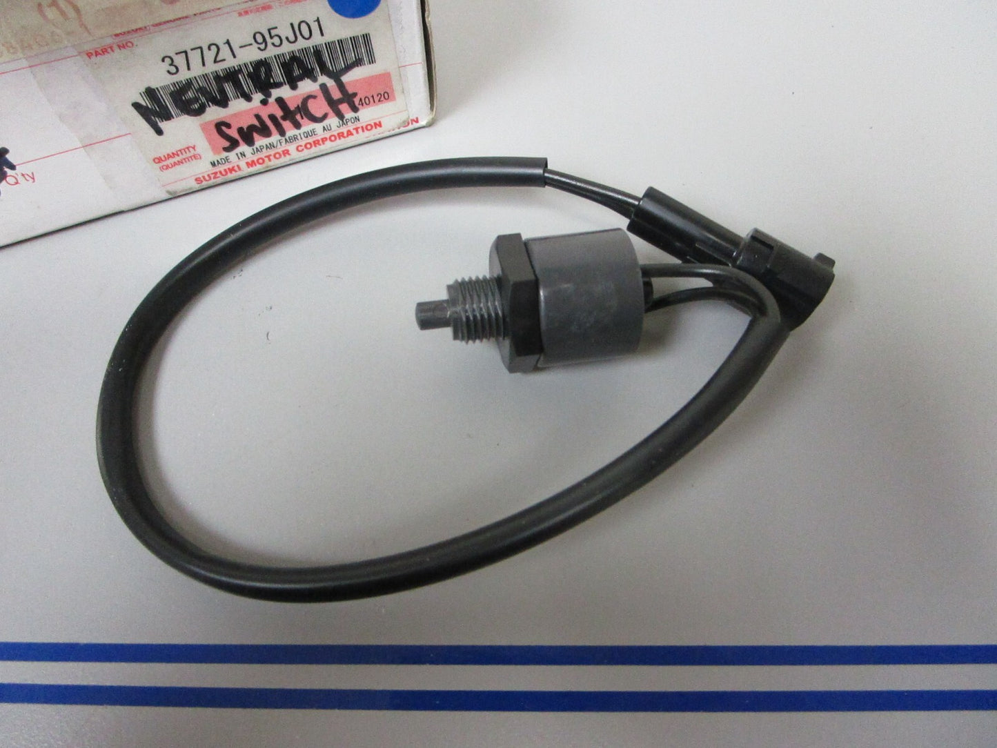 *NEW OEM* 0720 Suzuki Neutral Switch 37721-95J01