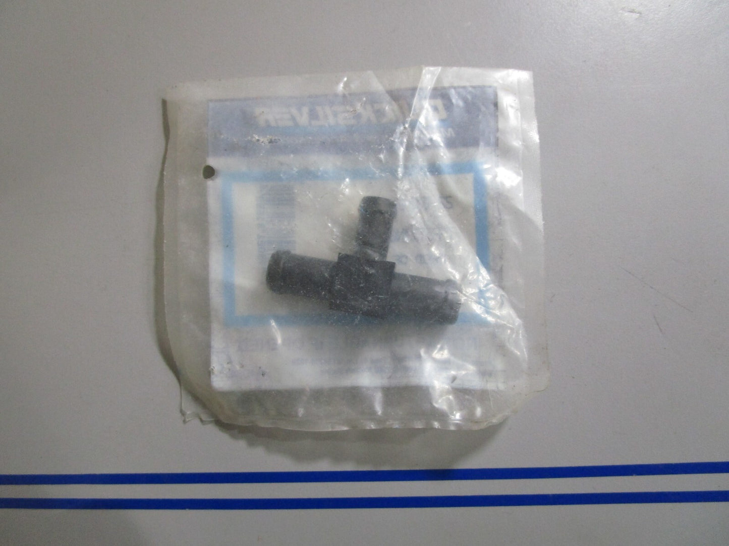 *NEW OEM* 0810 Mercury Quicksilver T Fitting 22-815914