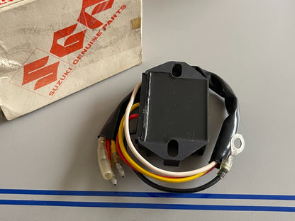 *NEW OEM* 0720 Suzuki 55 65 75 85 hp Rectifier Regulator 32800-94700