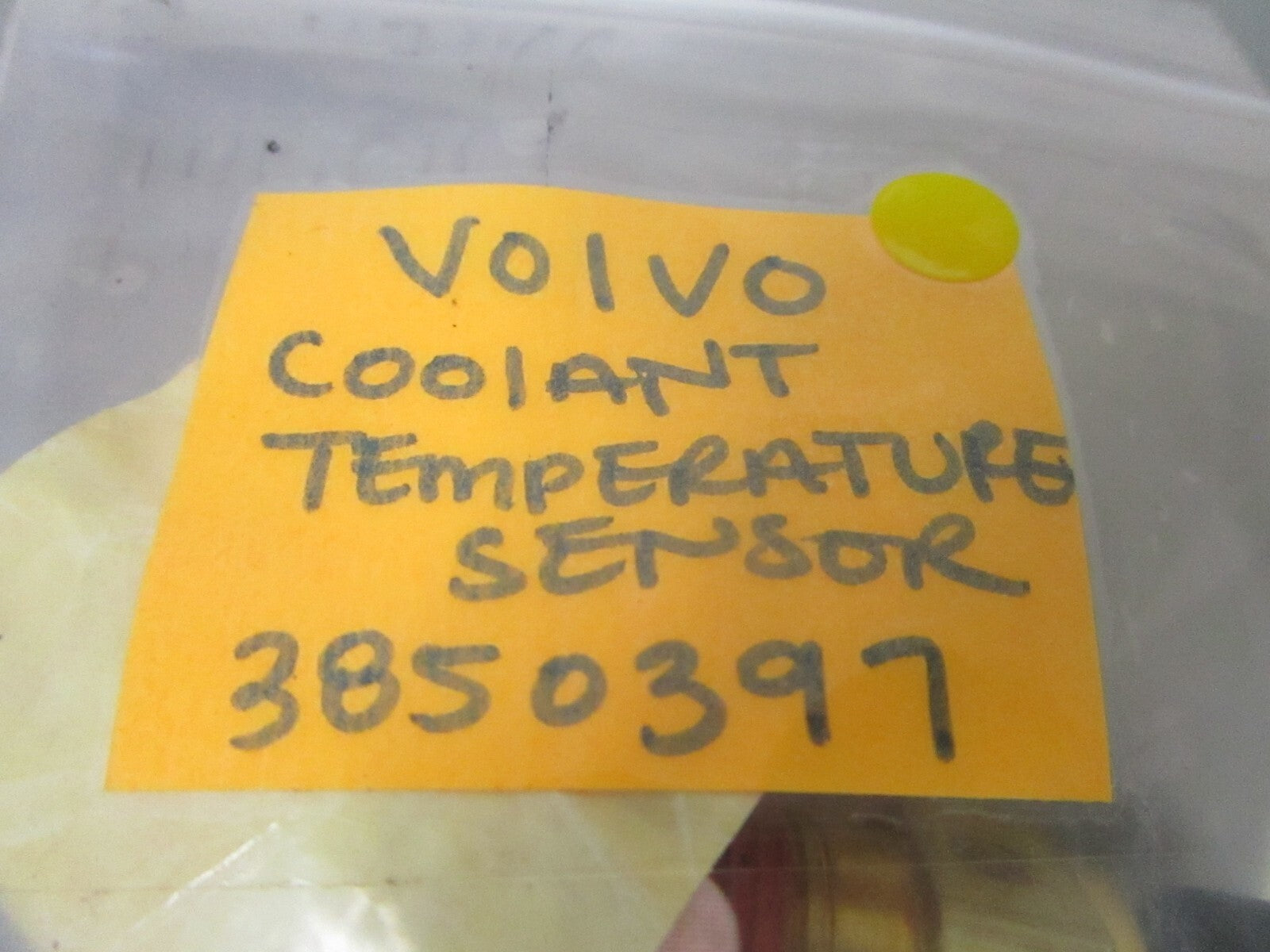 *NEW OEM* 0720 Volvo Penta Coolant Temperature Sensor 3850397