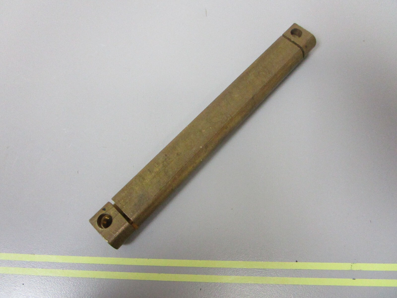 *NEW OEM* 0720 OMC Johnson Evinrude Shaft Connector 304081 0304081