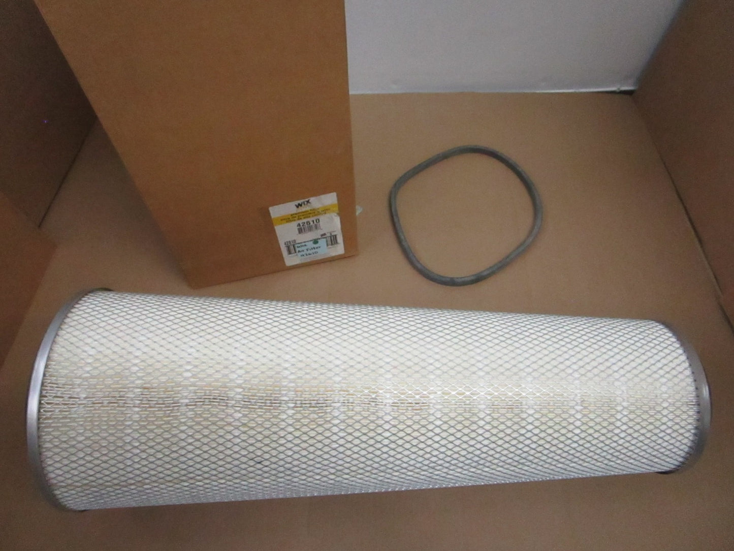 NEW OEM 42610 Wix Air Filter 0820