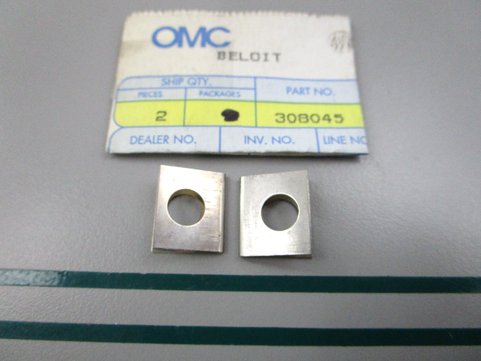 NEW OEM (LOT OF 2) 308045 0308045 OMC Johnson Evinrude Retainer 0810