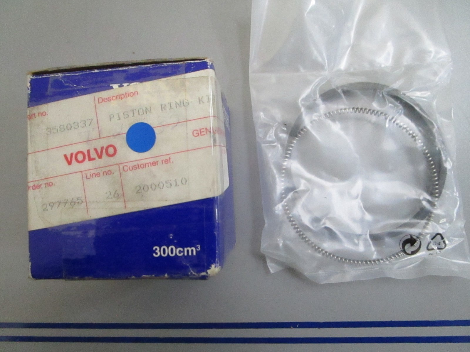*NEW OEM* 0820 Volvo Penta Piston Ring Kit 3580337