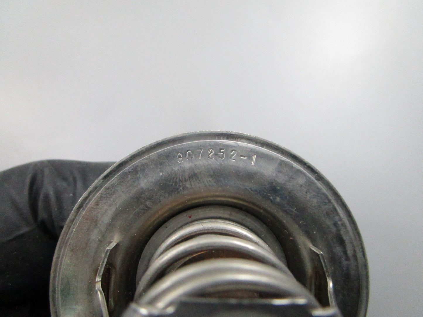 NEW OEM Mercury Quicksilver 807252T1 Thermostat 0810