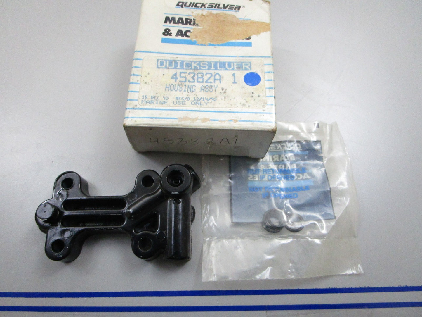 *NEW OEM* 0810 Mercury Quicksilver Housing Assembly 45382A 1