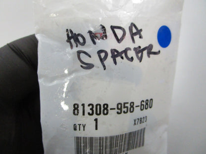 *NEW OEM* 0810 Honda Spacer 81308-958-680