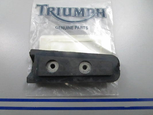 *NEW OEM* 0810 Triumph Footrest Rubber T2080487
