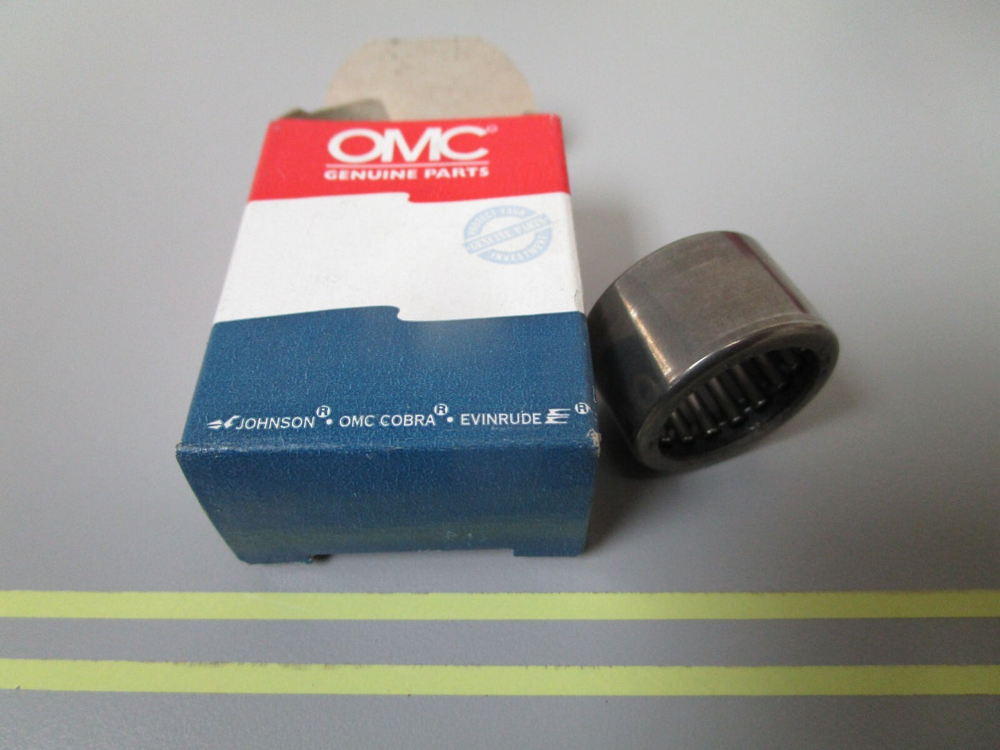 *NEW OEM* 0810 OMC Johnson Evinrude Needle Bearing 382307 0382307