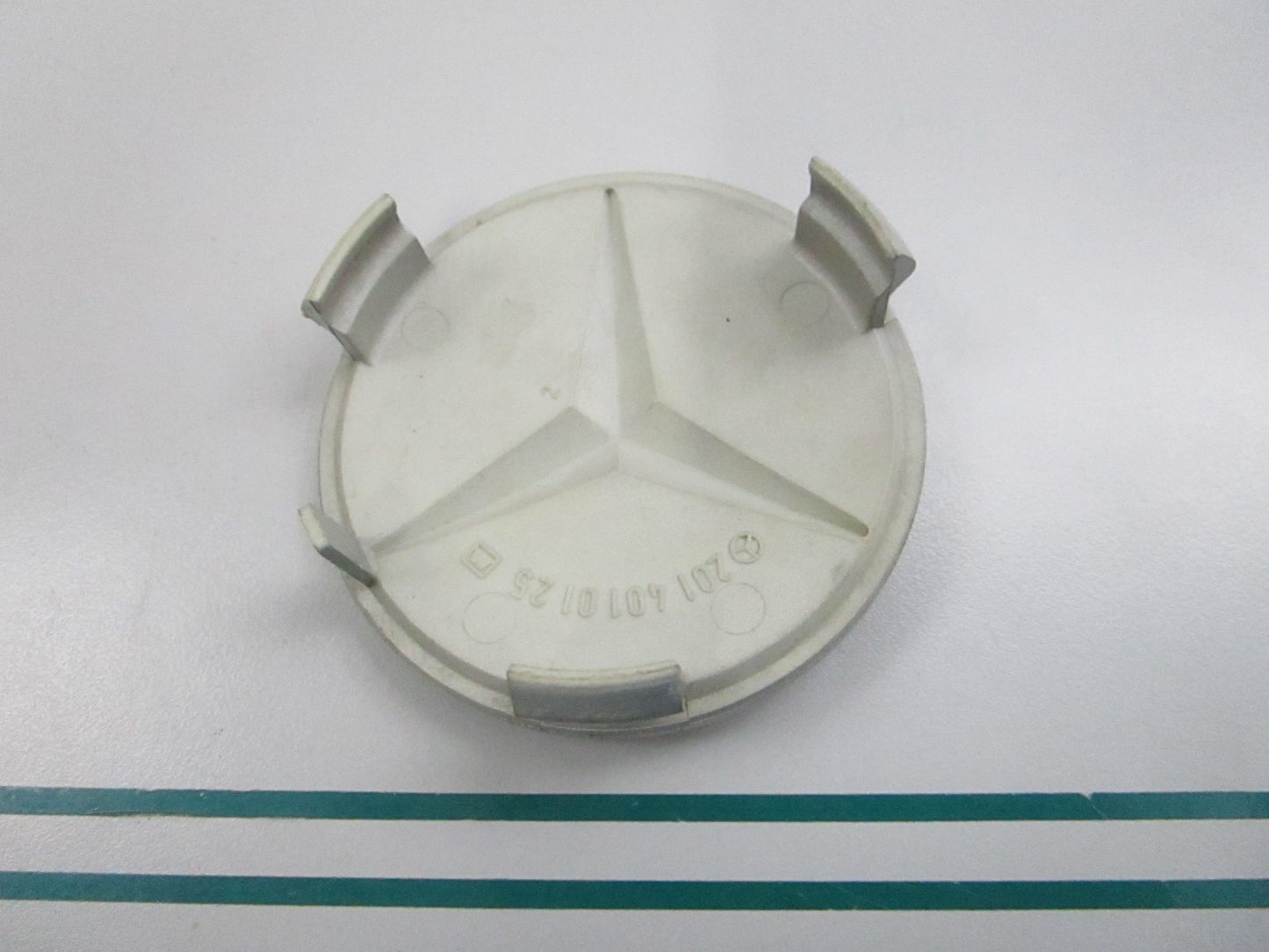 NEW OEM 2014010125 Mercedes-Benz Wheel Center Cap 0810