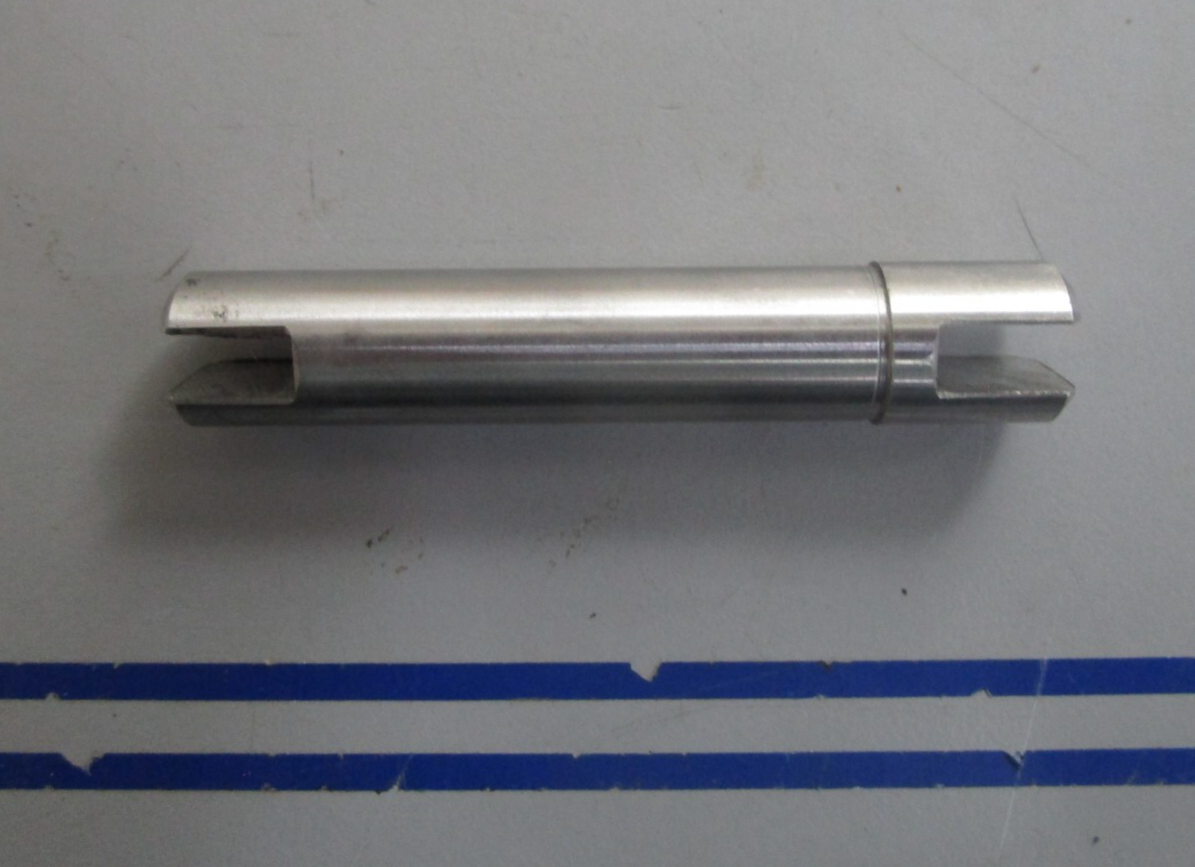 *NEW OEM* 0720 Volvo Penta Shaft 840387