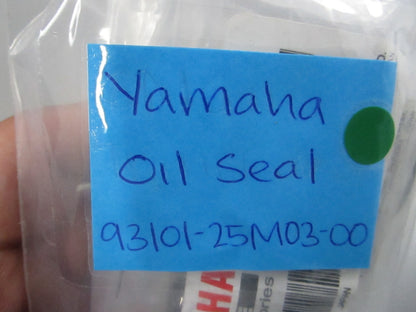 NEW OEM (LOT OF 2) 93101-25M03-00 Yamaha Oil Seal 0810