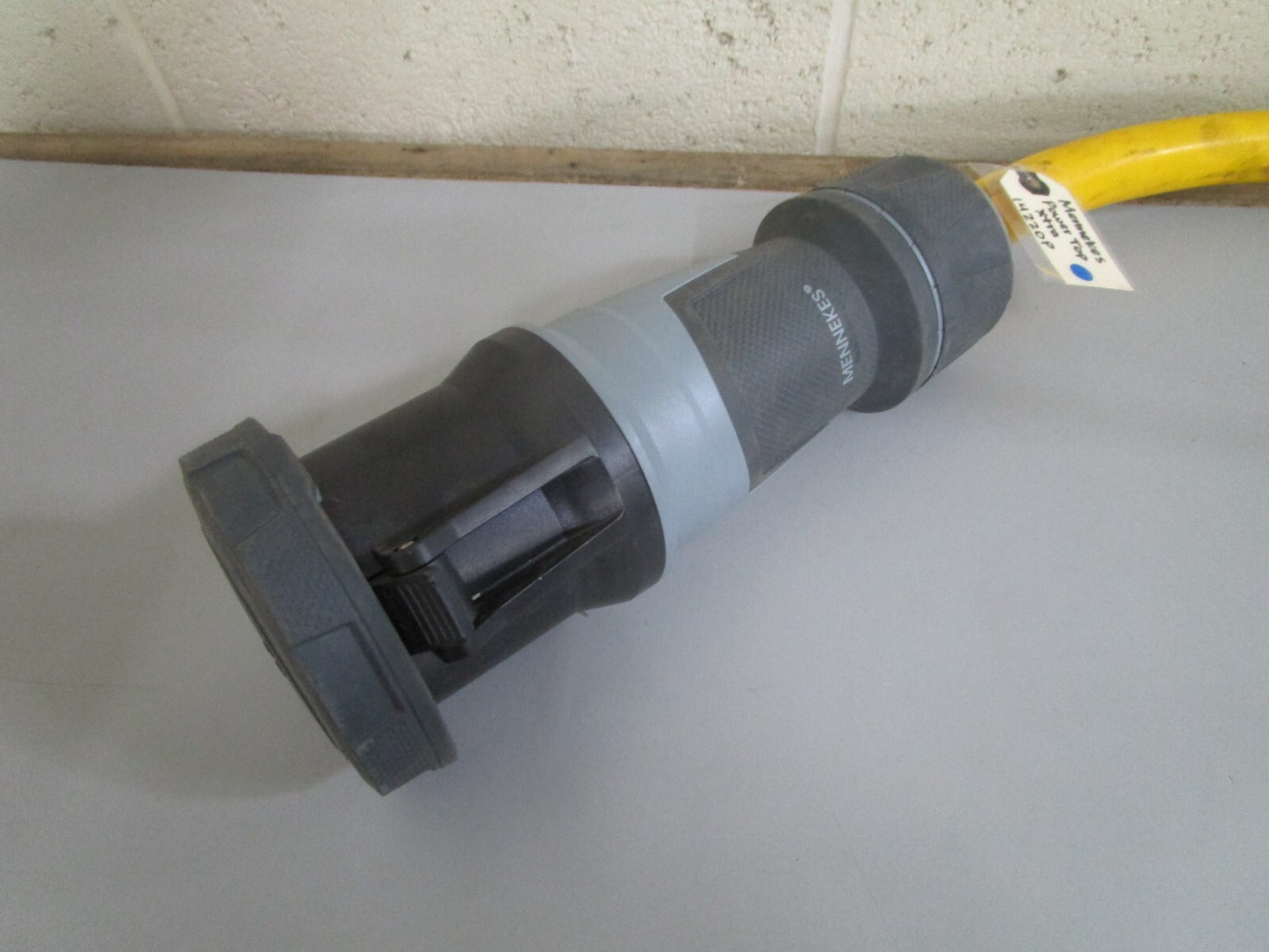 *NEW* 0820 Mennekes Power Top Xtra 14220P