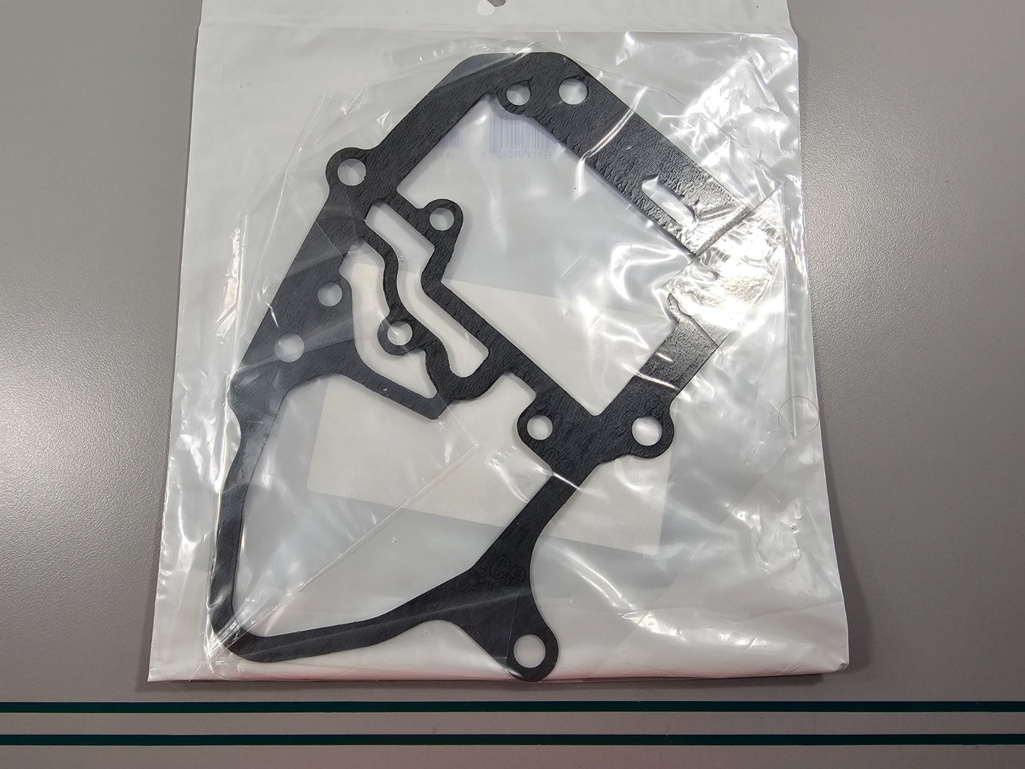 NEW OEM 330621 0330621 OMC Johnson Evinrude Gasket 0810