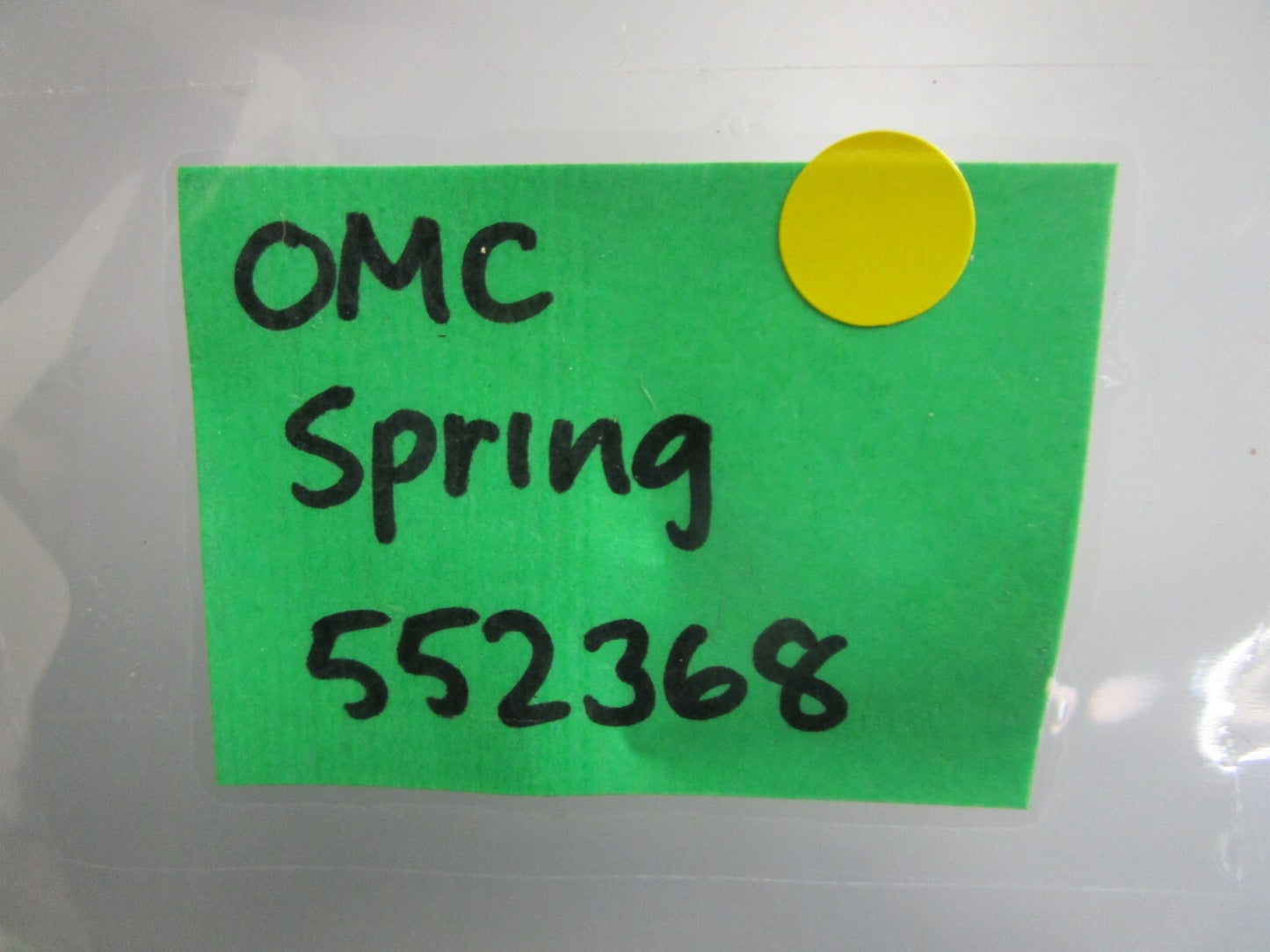 *NEW OEM* (LOT OF 2) 0750 OMC Johnson Evinrude SPRING 552368 0552368