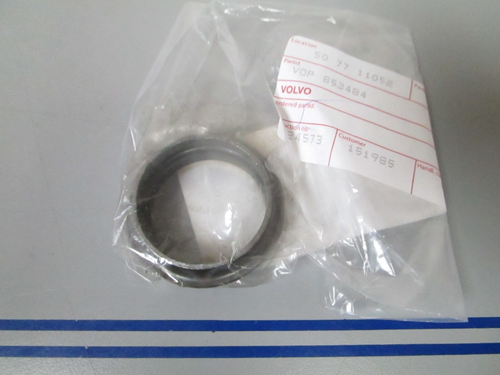 *NEW OEM* 0810 Volvo Penta Sleeve 853484