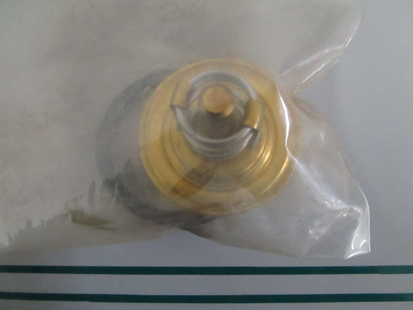 NEW 19-3665 Sierra Thermostat Kit Rep: 875796 Volvo 0820