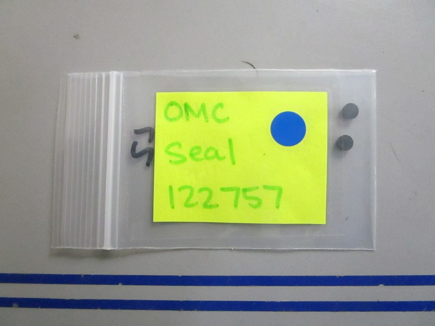 *NEW OEM* (LOT OF 2) 0770 OMC Johnson Evinrude Seal 122757 0122757