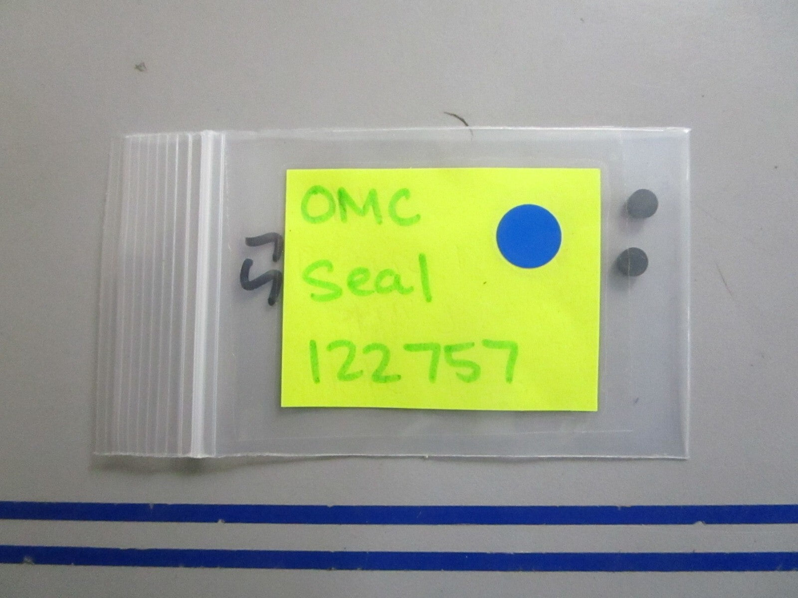*NEW OEM* (LOT OF 2) 0770 OMC Johnson Evinrude Seal 122757 0122757