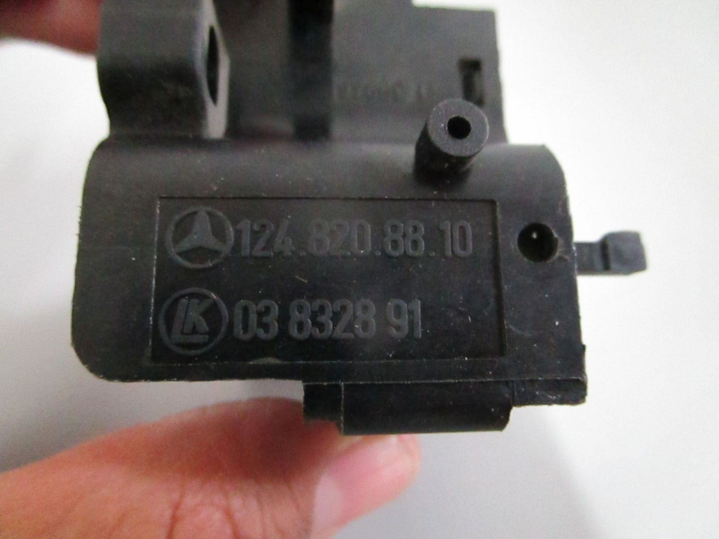 NEW OEM 1248208810 Mercedes-Benz Front Passenger Electric Seat Adjuster 0820