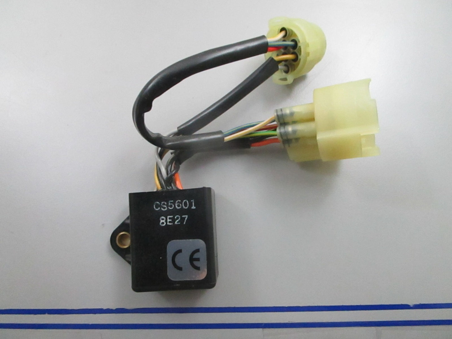 *NEW OEM* 0810 Suzuki Sub Adaptor 09932-89920