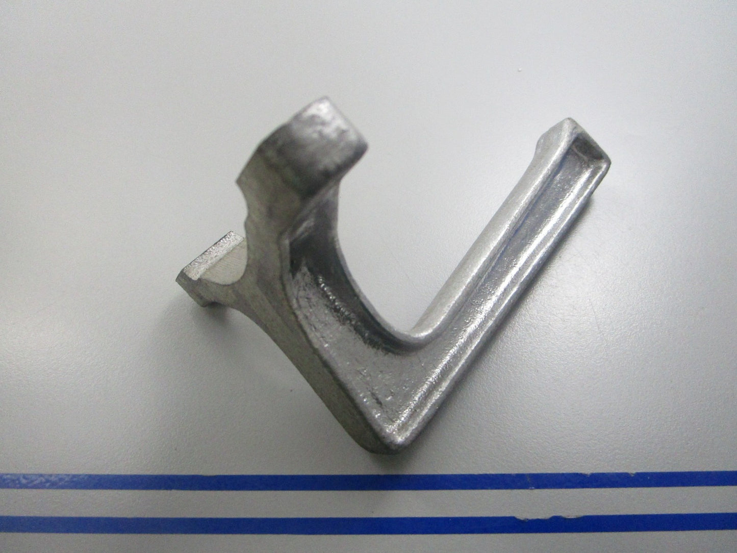 *NEW OEM* 0810 Mercury Quicksilver Bracket 84398M