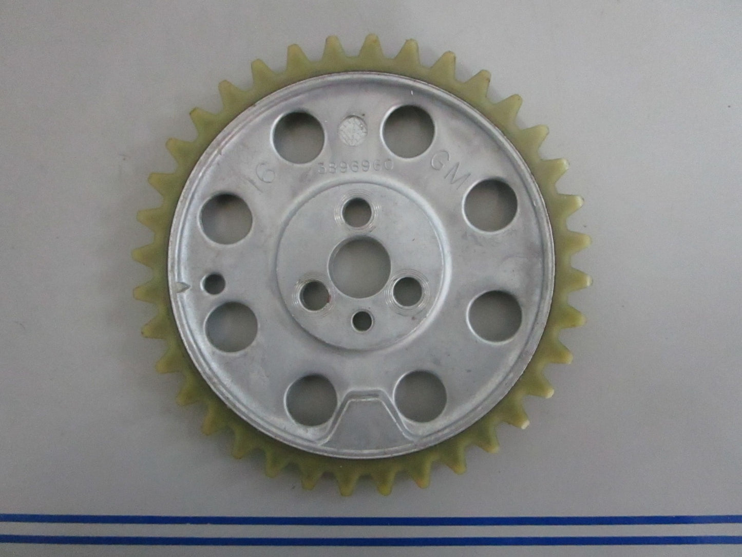 *NEW OEM* 0820 Volvo Penta Camshaft Sprocket 835545