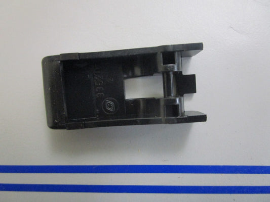 *NEW OEM* 0820 OMC Johnson Evinrude Cowl Latch 335207 0335207