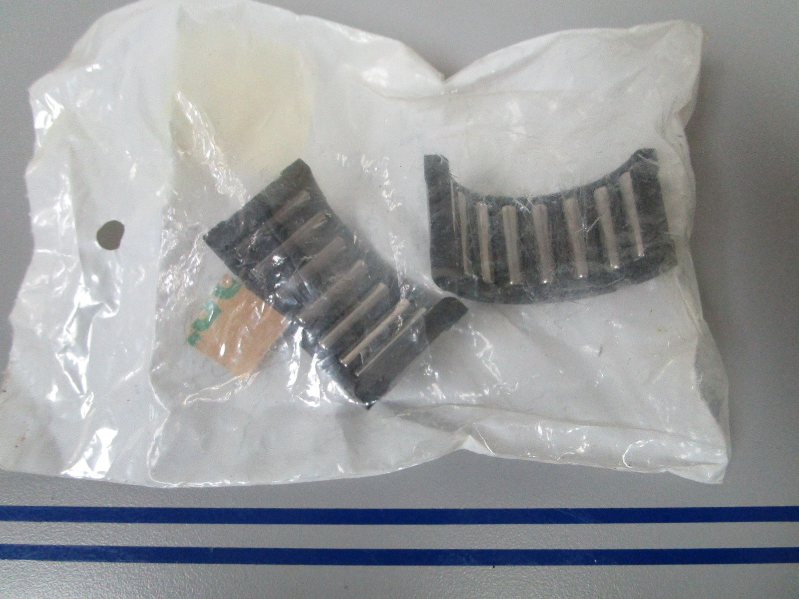 NEW RL1352 Replaces: 318252 18-1352 31-02763 Red Line Bearing  0810