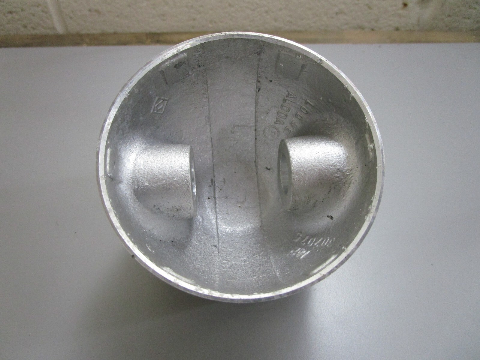 *NEW OEM* 0820 OMC Johnson Evinrude .040 Piston 378108 0378108 307075