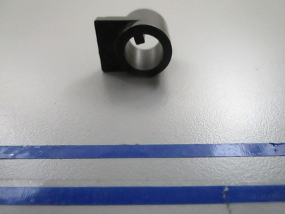 *NEW OEM* 0810 OMC Johnson Evinrude Bushing 326723 0326723