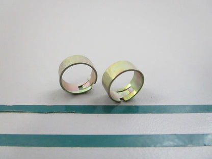 NEW OEM (LOT OF 2) 328438 0328438 OMC Johnson Evinrude Retainer 0810