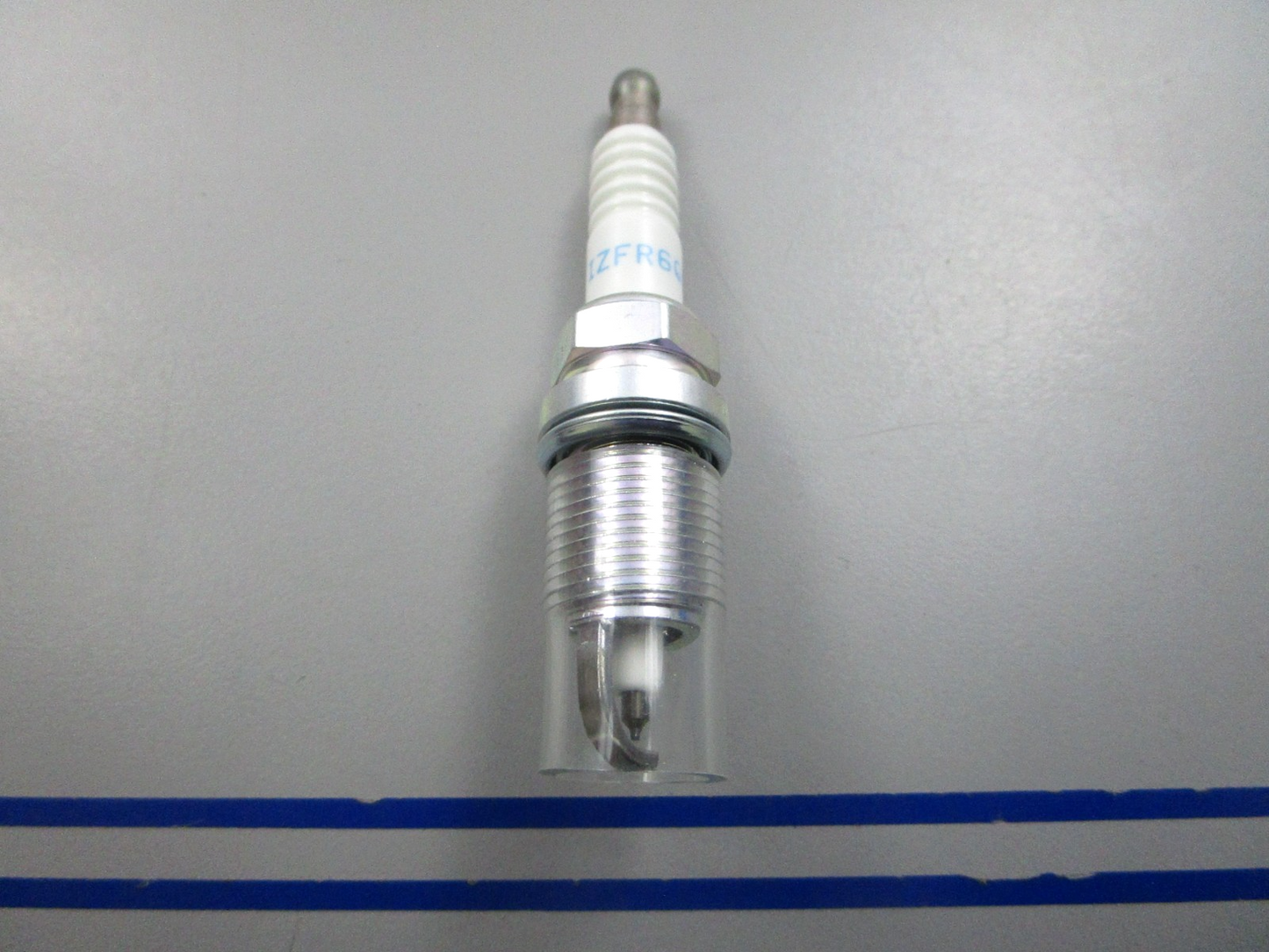 NEW IZFR6Q NGK Spark Plug 0810