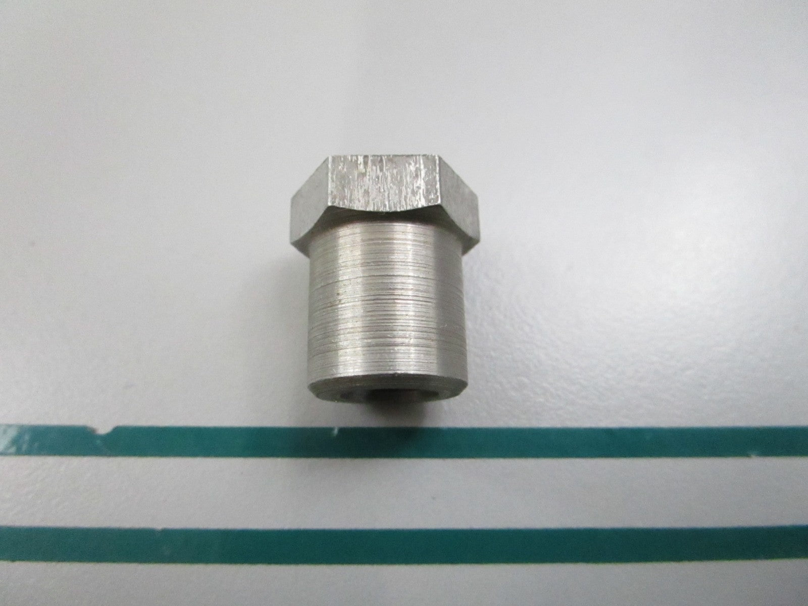 NEW OEM 319882 0319882 OMC Johnson Evinrude Trail Lock Nut 0810