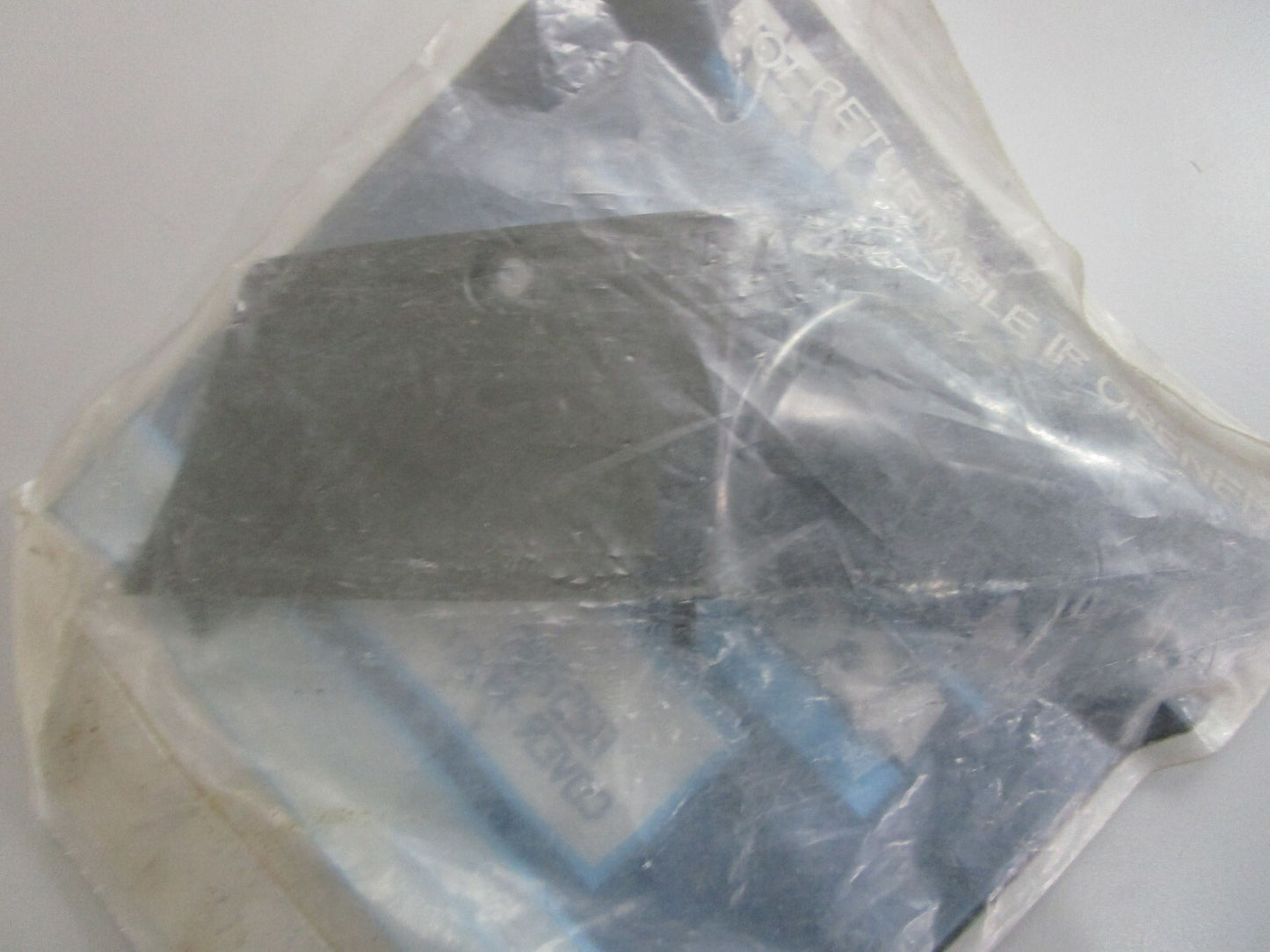 *NEW OEM* 0770 Mercury Quicksilver Cover Port BL 825796F1