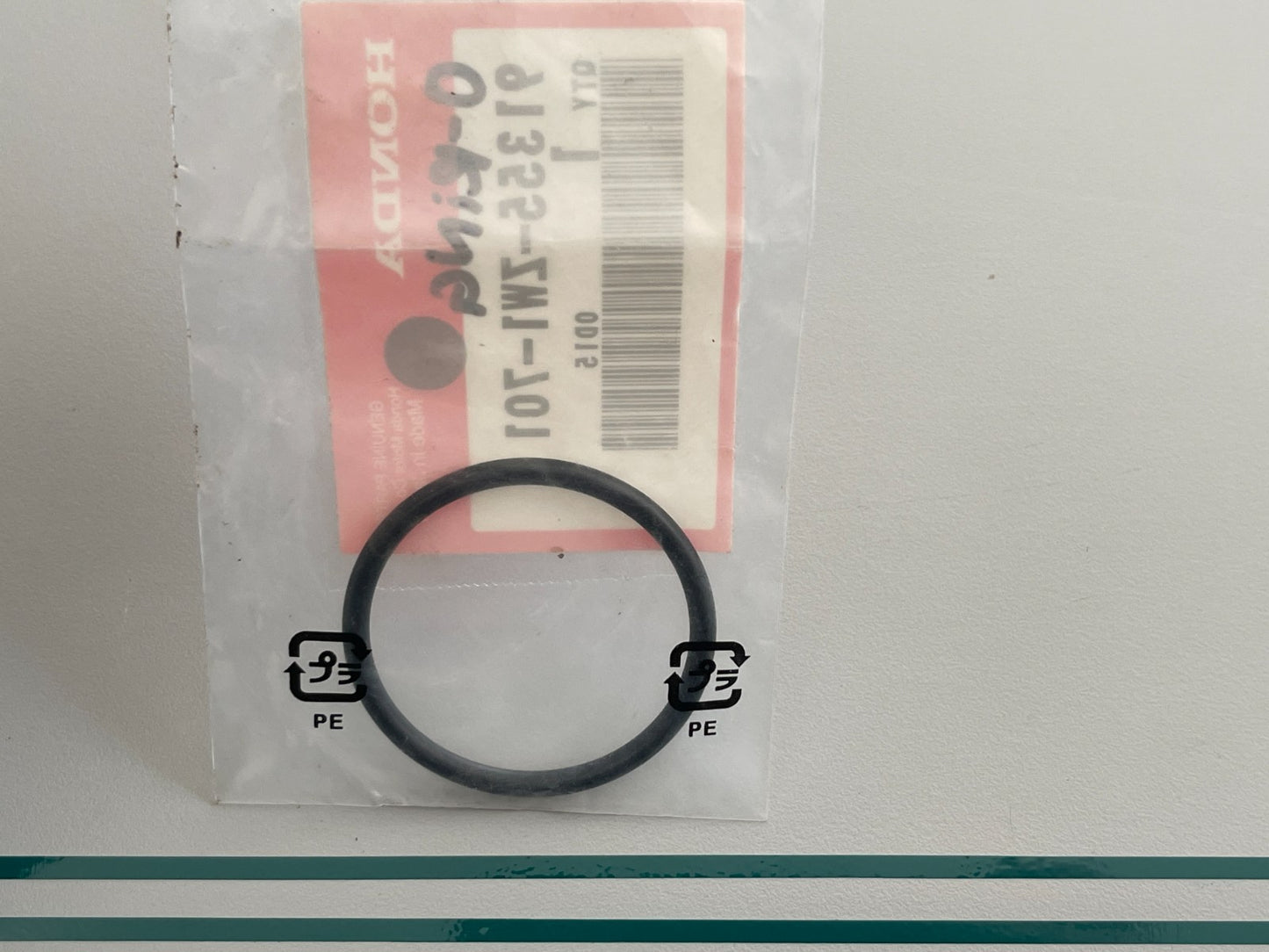 NEW OEM 91355-ZW1-701 Honda O-Ring 0810