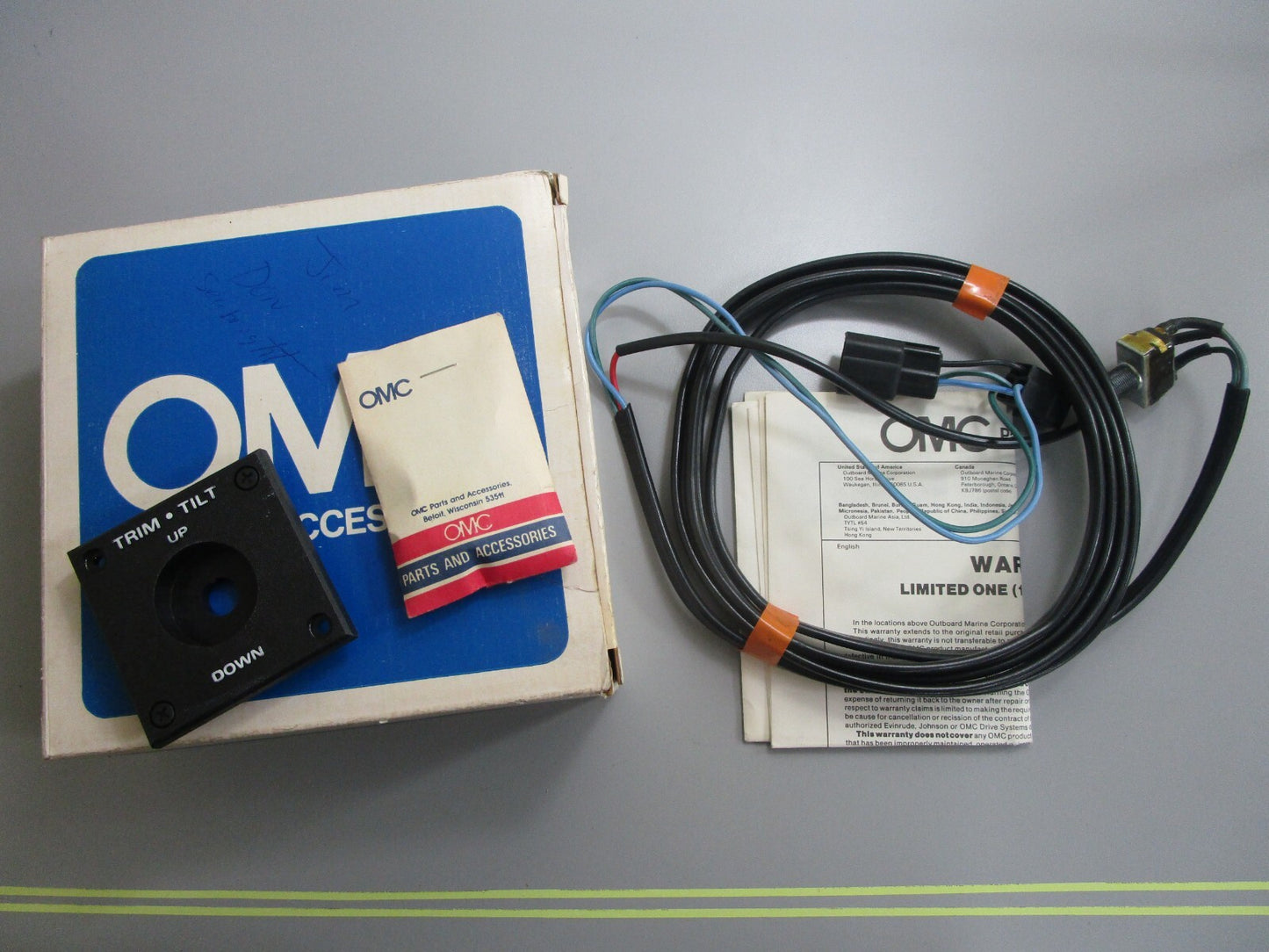 *NEW OEM* 0820 OMC Johnson Evinrude Trim Switch Kit 174826 0174826