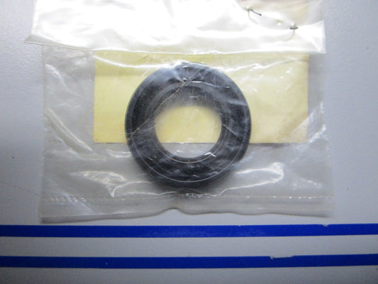 *NEW OEM* 0810 Suzuki Seal 09282-17006