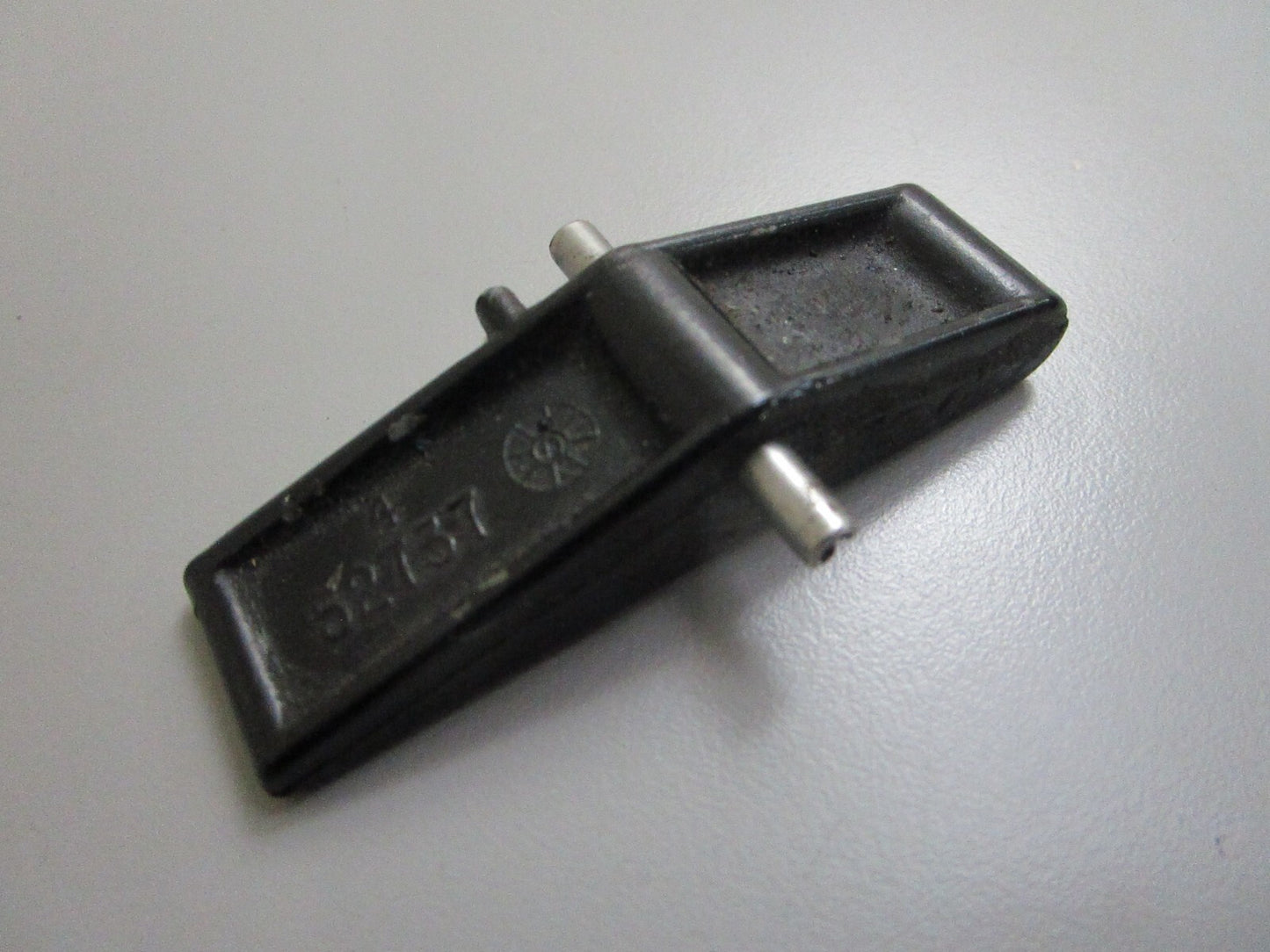 *NEW OEM* 0810 Mercury Quicksilver Cowl Latch Hinge Lever 52737